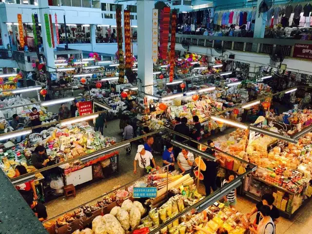 Warorot Market (Kad Luang)