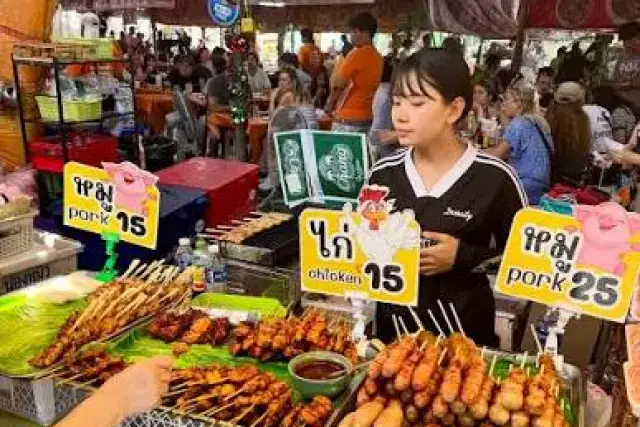 Chatuchak Weekend Market Food Zone