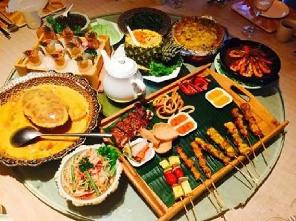 Feast Days: Food at Thai Festivals and Celebrations