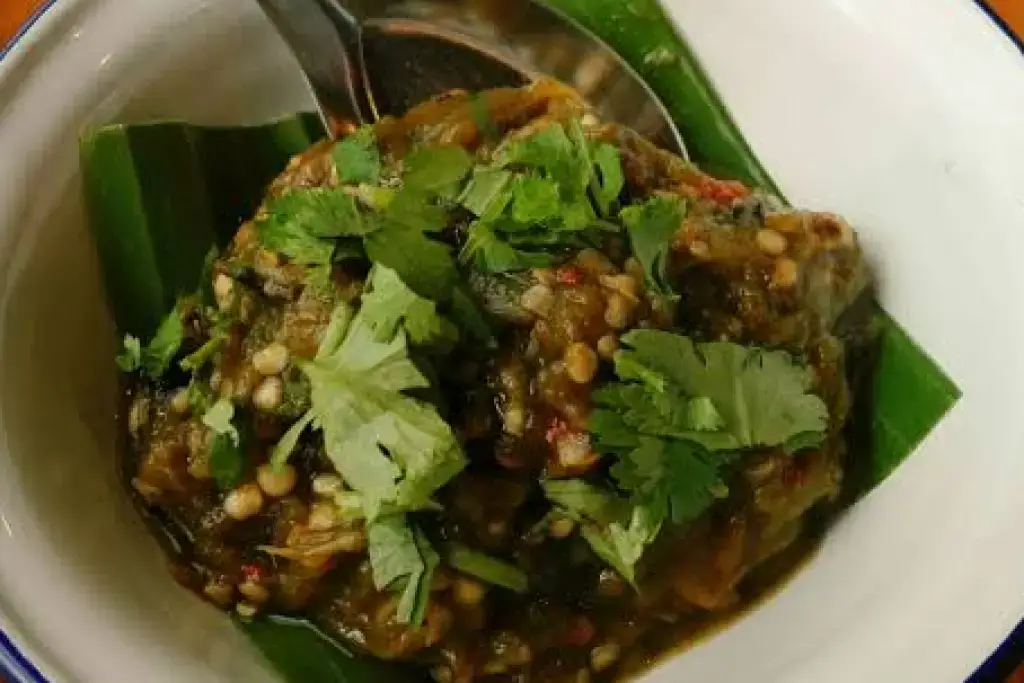 Nam Prik Noom (Roasted Green Chilli Dip)