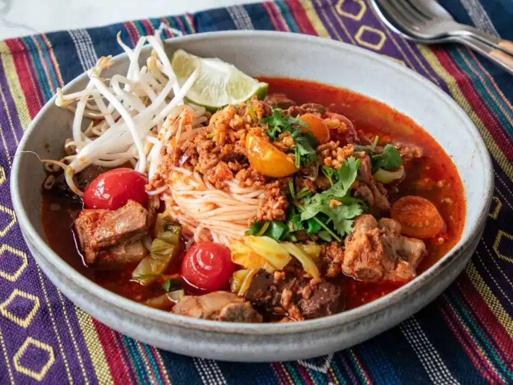 Khanom Jeen Nam Ngiao (Northern Noodles in Pork & Tomato Broth)