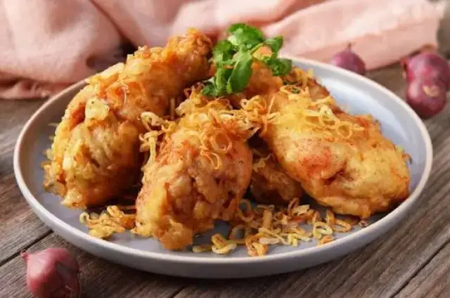 Gai Tod Hat Yai (Hat Yai Fried Chicken)
